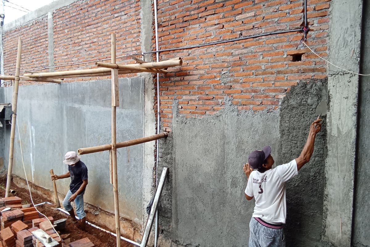 إزالة وإعادة بناء الجدران